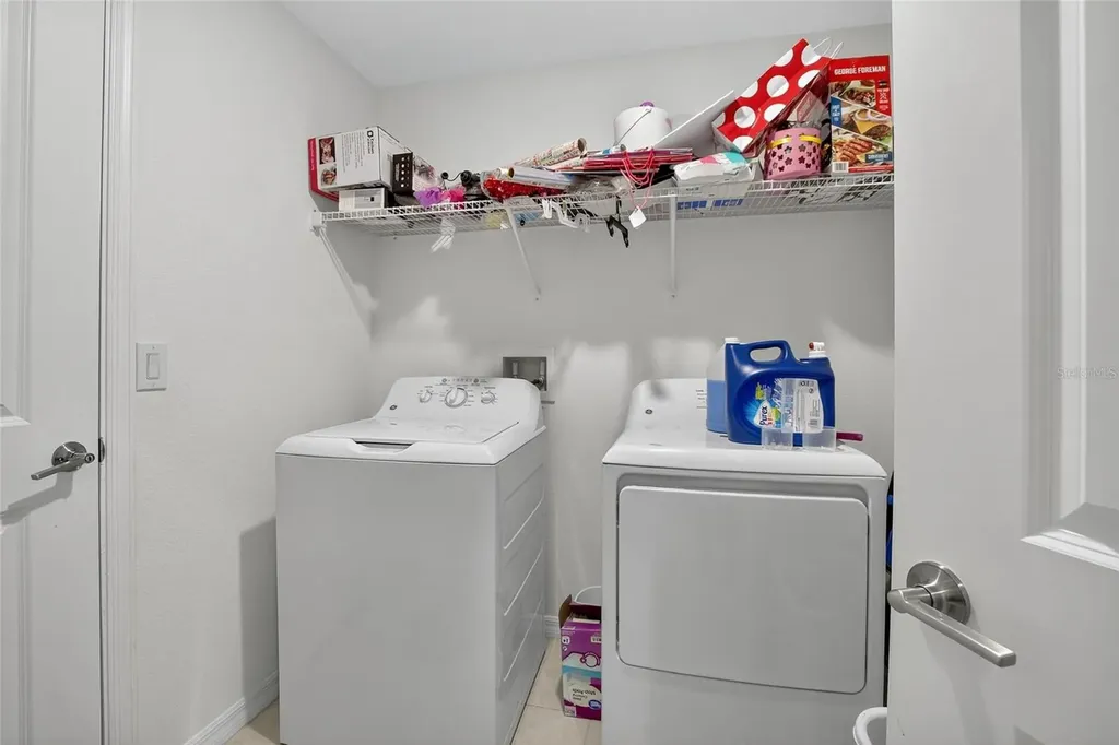 1748 Red Loop Lakeland FL 33801