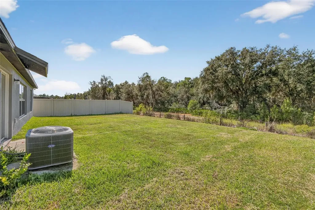 1748 Red Loop Lakeland FL 33801