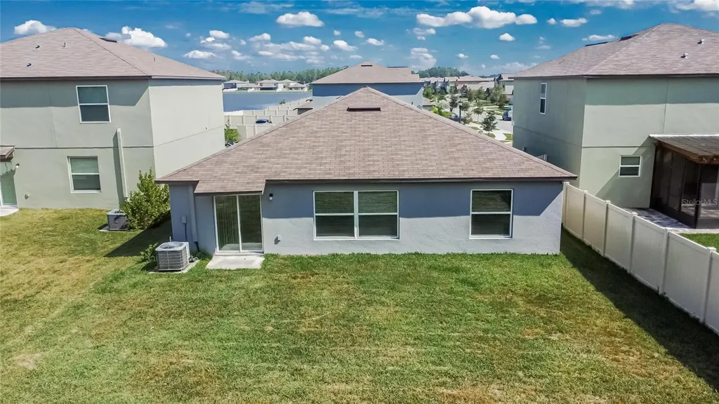 1748 Red Loop Lakeland FL 33801