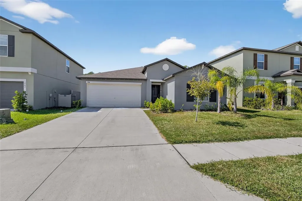1748 Red Loop Lakeland FL 33801