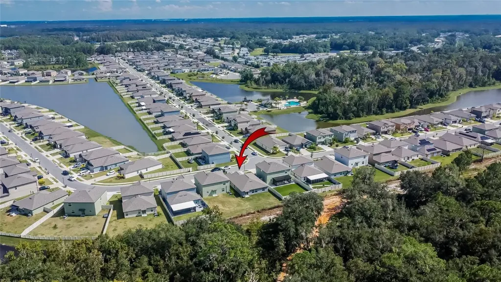 1748 Red Loop Lakeland FL 33801