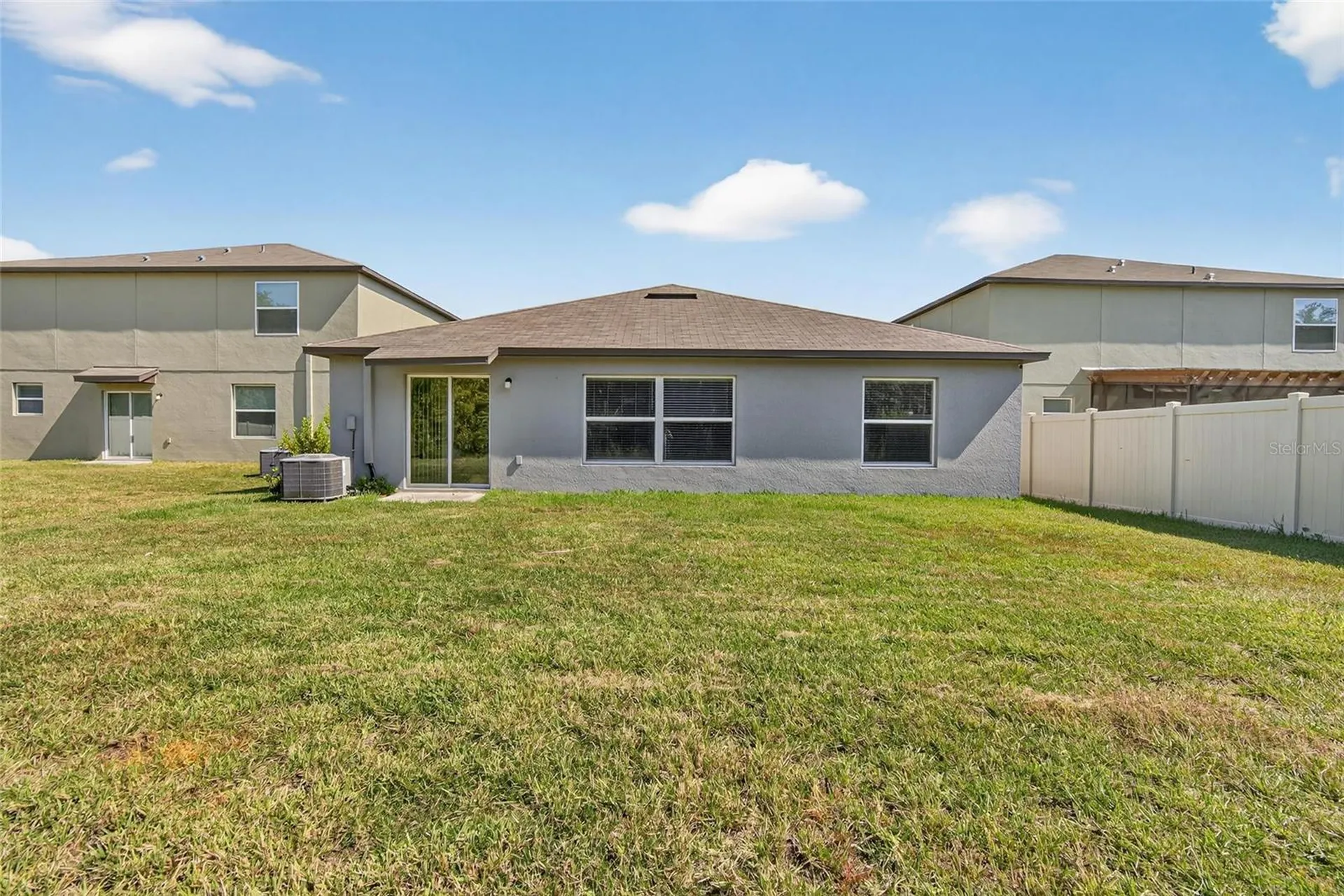1748 Red Loop Lakeland FL 33801