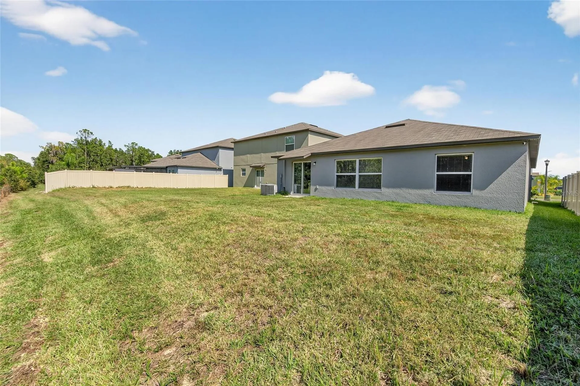 1748 Red Loop Lakeland FL 33801