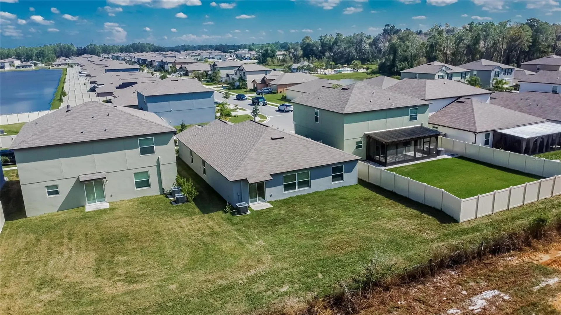1748 Red Loop Lakeland FL 33801