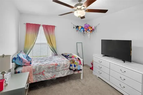 1748 Red Loop Lakeland FL 33801