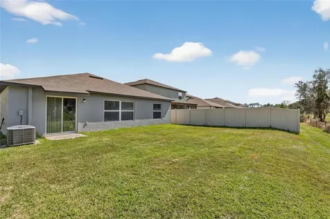 1748 Red Loop Lakeland FL 33801
