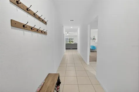 1748 Red Loop Lakeland FL 33801