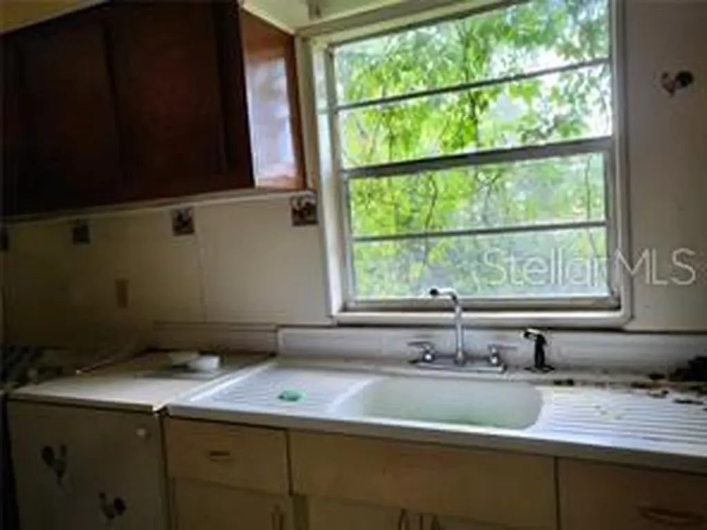 5371 Warm Springs Avenue Wildwood FL 34785