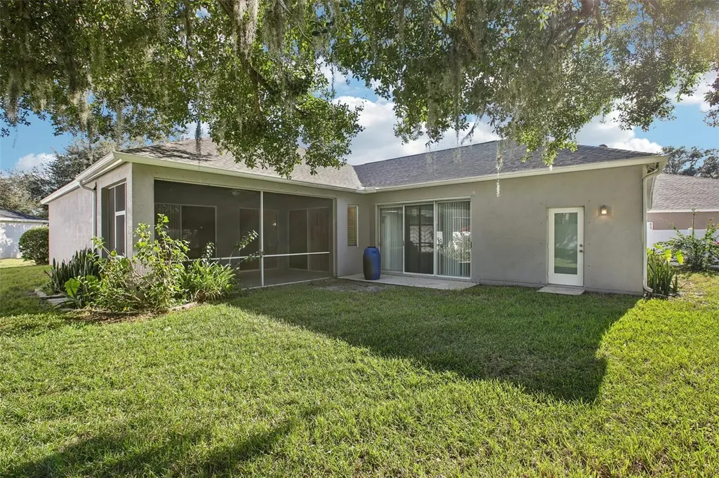 1804 Prairie Grass Lane Valrico FL 33594