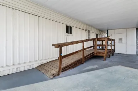 29129 Johnston Road Dade City FL 33523