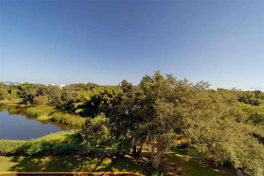 220 Belleview Boulevard Belleair FL 33756