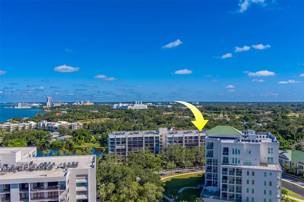 220 Belleview Boulevard Belleair FL 33756