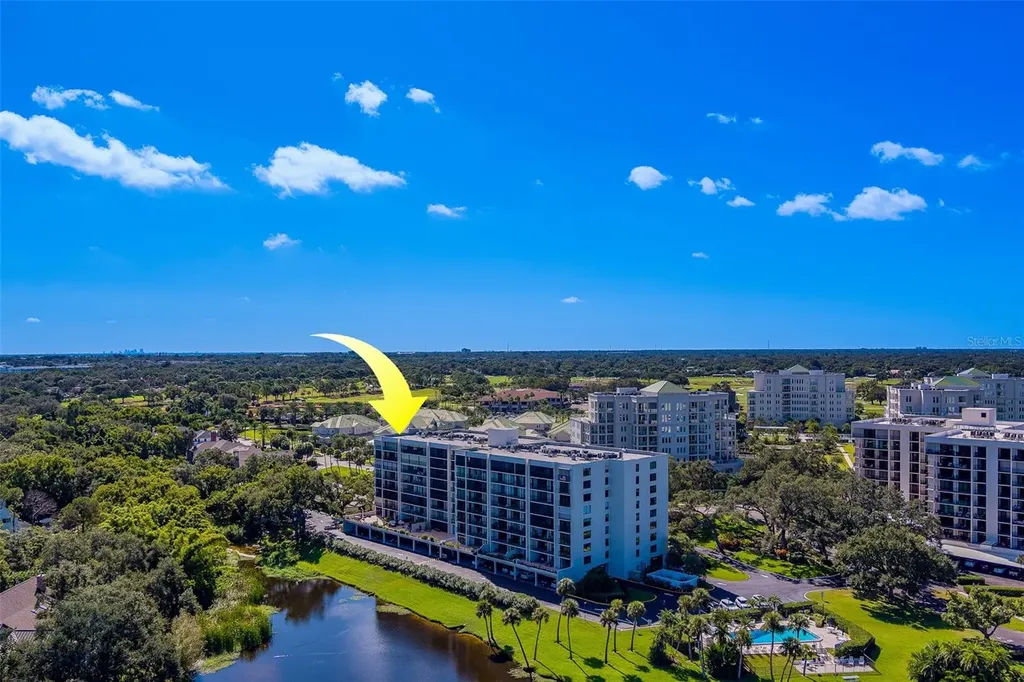 220 Belleview Boulevard Belleair FL 33756