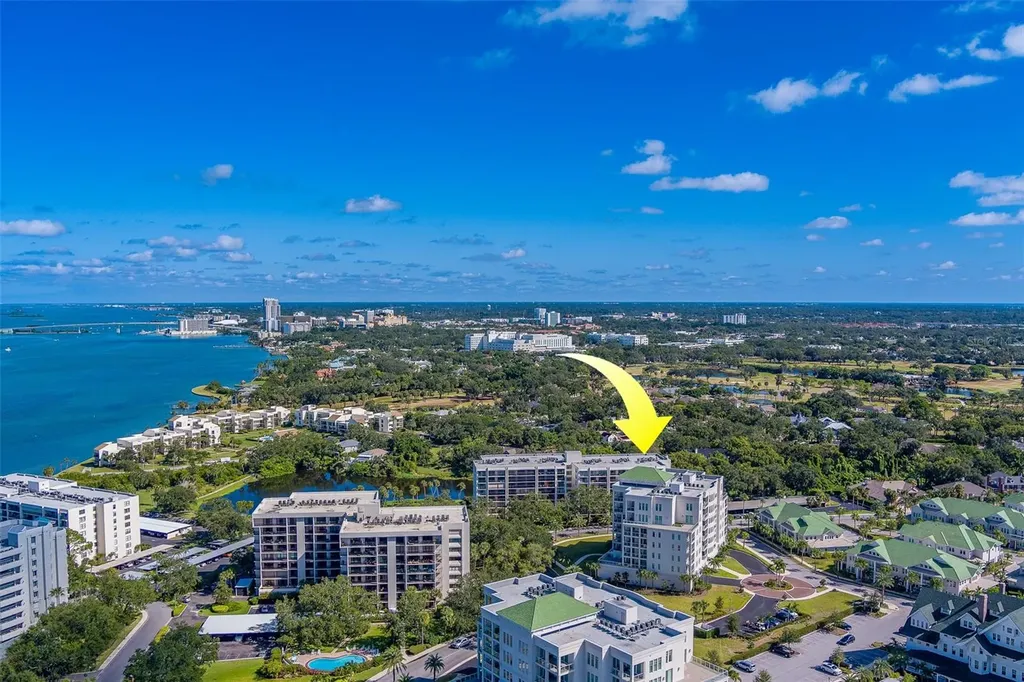 220 Belleview Boulevard Belleair FL 33756