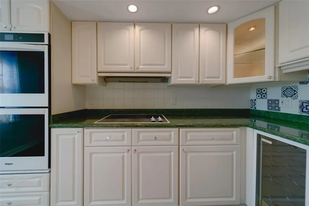 220 Belleview Boulevard Belleair FL 33756