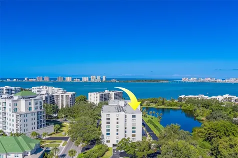 220 Belleview Boulevard Belleair FL 33756