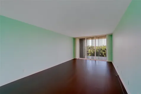 220 Belleview Boulevard Belleair FL 33756