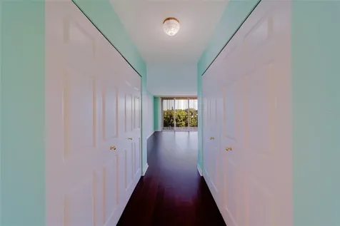 220 Belleview Boulevard Belleair FL 33756