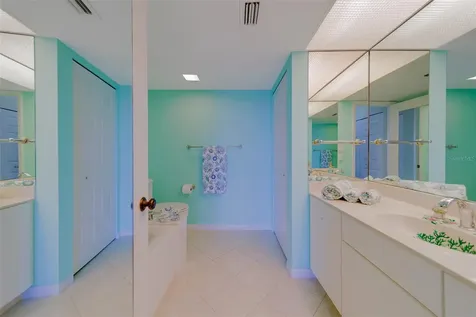 220 Belleview Boulevard Belleair FL 33756