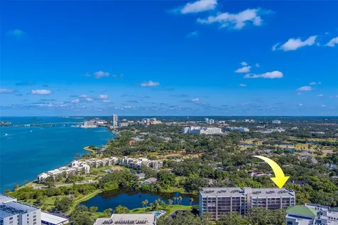 220 Belleview Boulevard Belleair FL 33756
