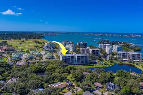 220 Belleview Boulevard Belleair FL 33756