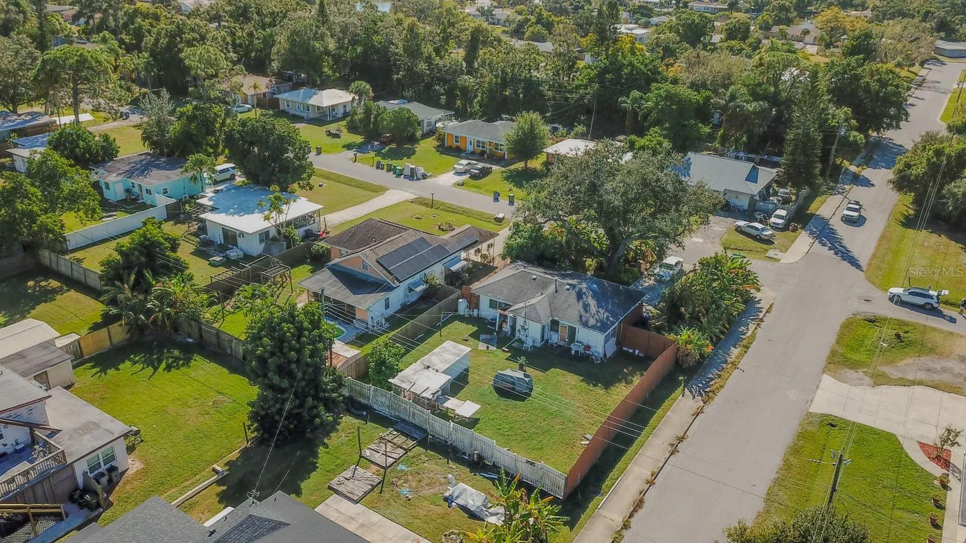 3305 Williamsburg Street Sarasota FL 34231