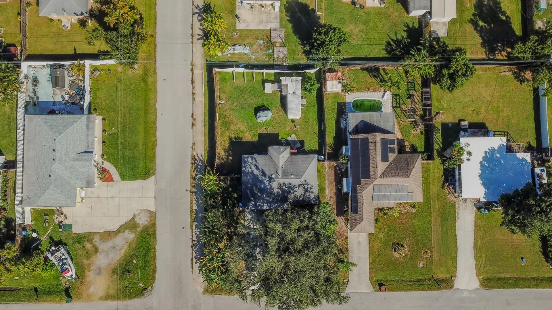 3305 Williamsburg Street Sarasota FL 34231