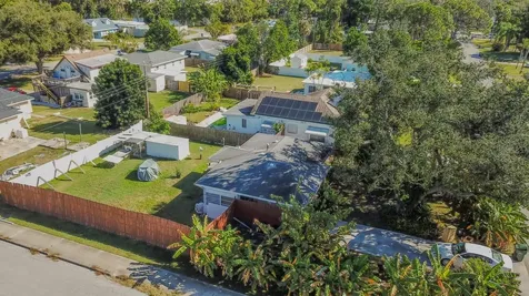 3305 Williamsburg Street Sarasota FL 34231