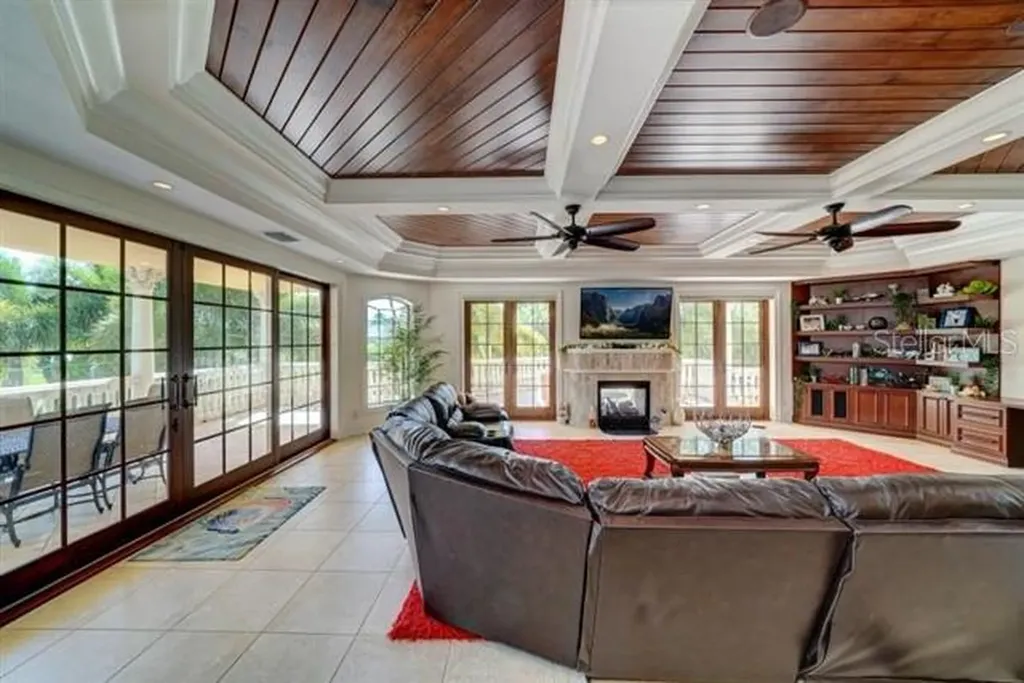 829 Bruce Avenue Clearwater Beach FL 33767