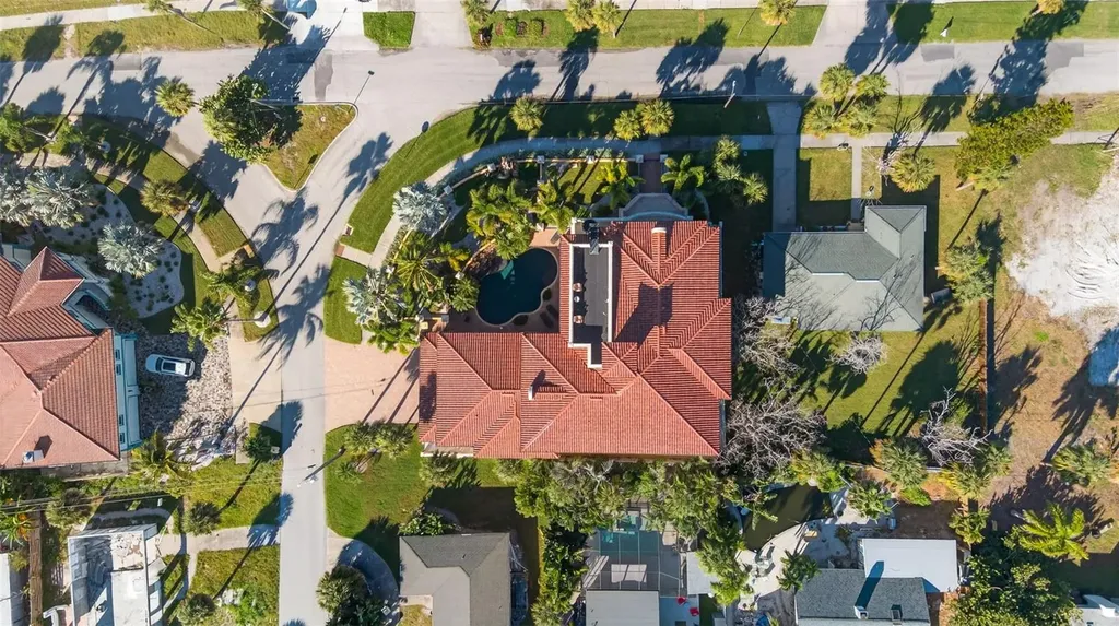 829 Bruce Avenue Clearwater Beach FL 33767