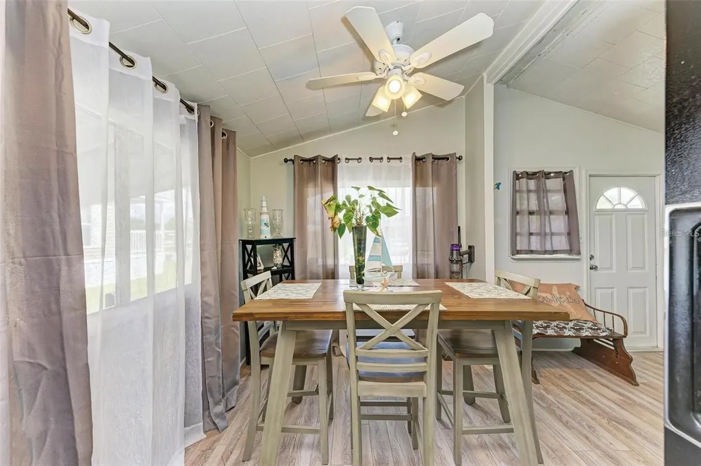 4921 Pebble Beach Avenue Sarasota FL 34234