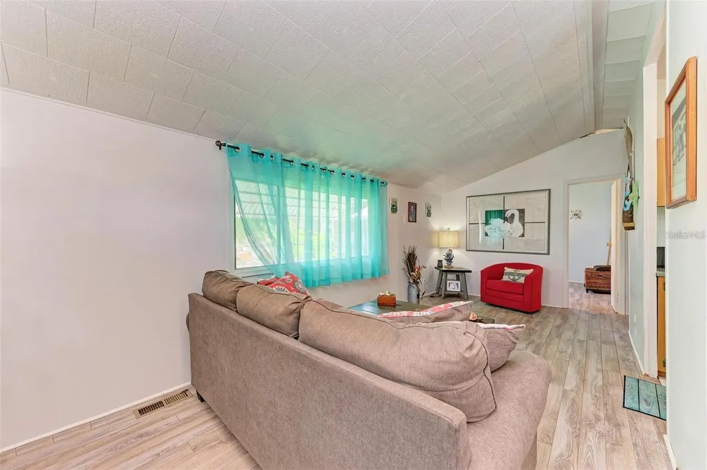 4921 Pebble Beach Avenue Sarasota FL 34234
