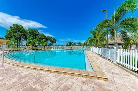 4921 Pebble Beach Avenue Sarasota FL 34234
