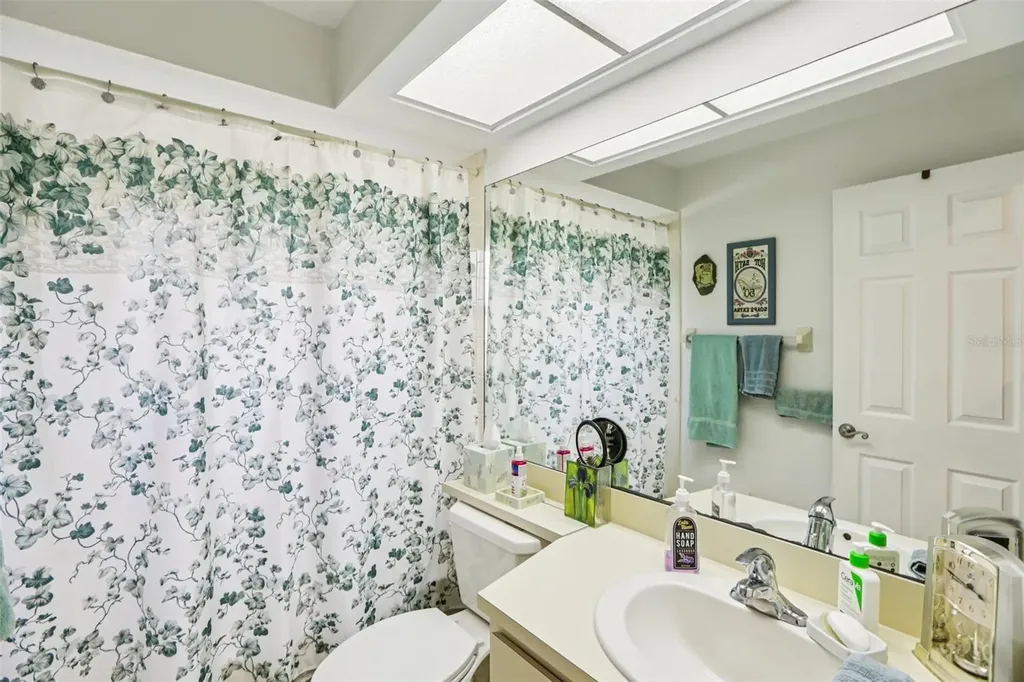 4994 Klosterman Oaks Boulevard Palm Harbor FL 34683