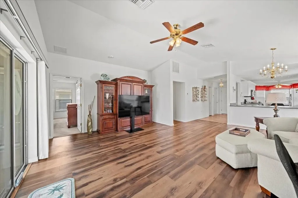 364 Lake Suzanne Drive Lake Wales FL 33859