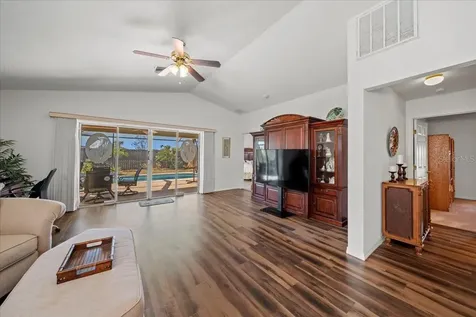 364 Lake Suzanne Drive Lake Wales FL 33859