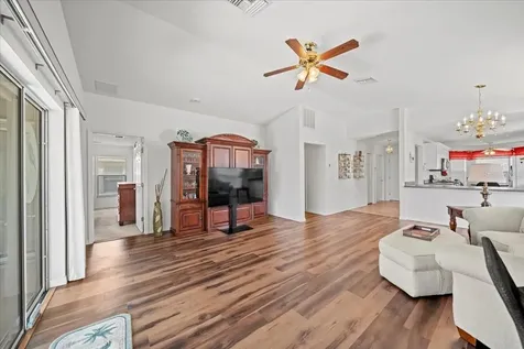 364 Lake Suzanne Drive Lake Wales FL 33859