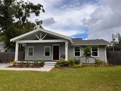 901 W Henry Avenue Tampa FL 33604