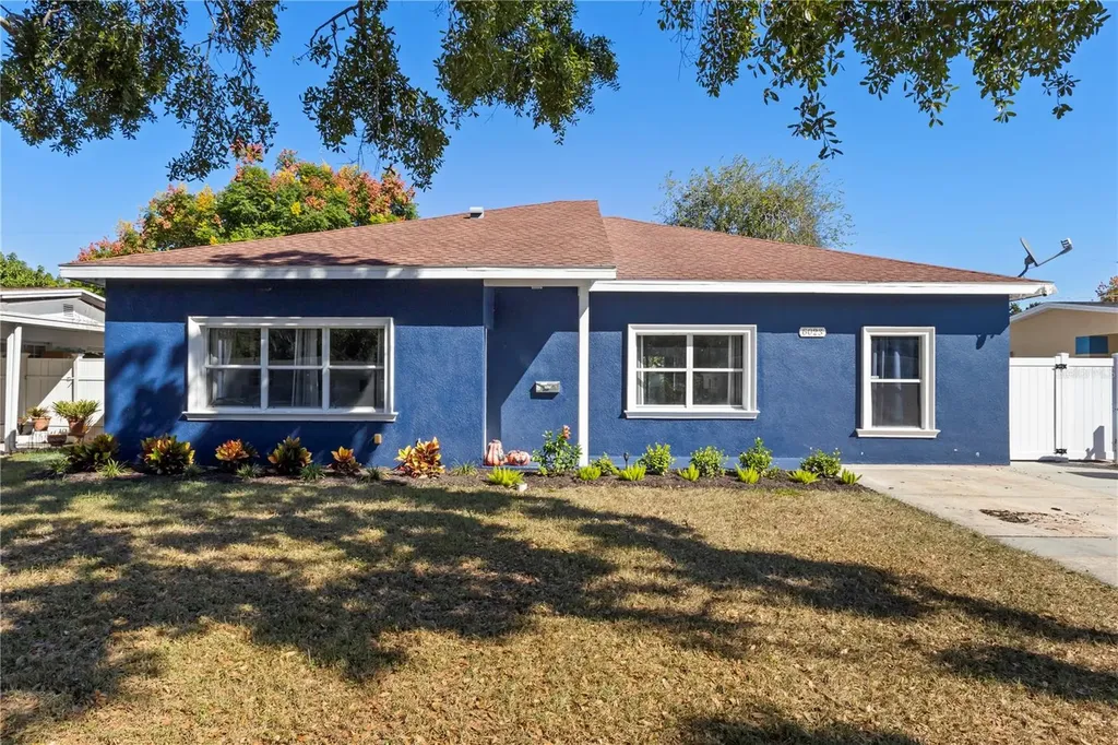 6023 Santa Monica Drive Tampa FL 33615