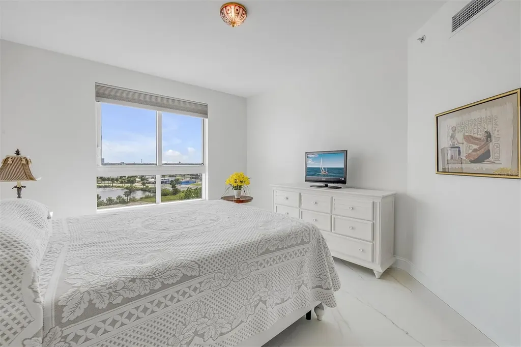 231 Riverside Drive Holly Hill FL 32117