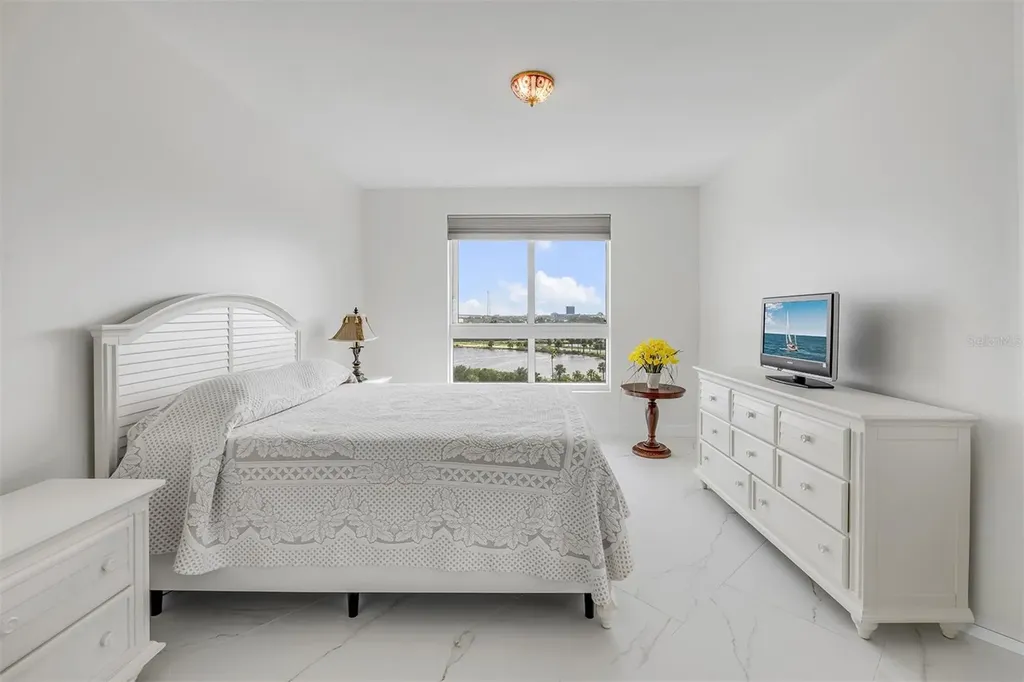 231 Riverside Drive Holly Hill FL 32117