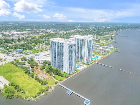 231 Riverside Drive Holly Hill FL 32117