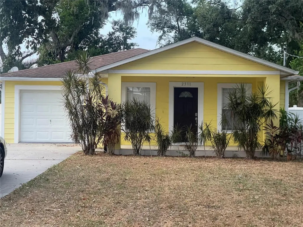 2311 W Henry Avenue Tampa FL 33603