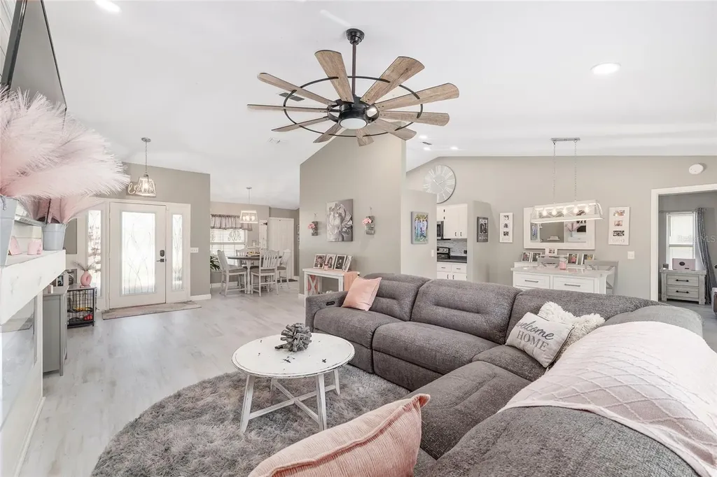 800 Crestview Circle N Wildwood FL 34785