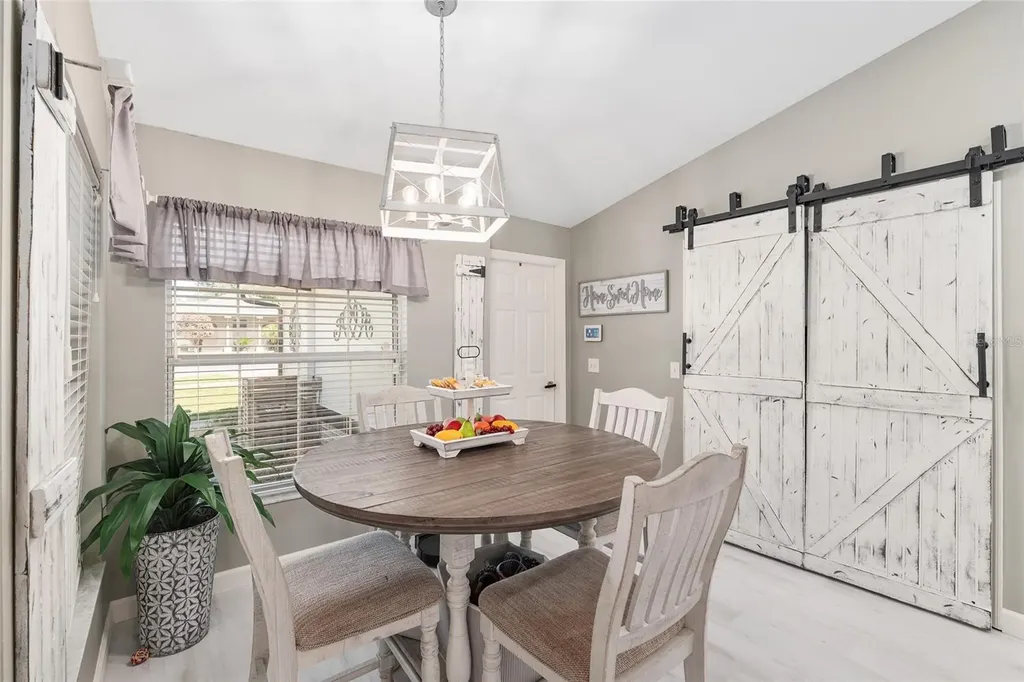 800 Crestview Circle N Wildwood FL 34785