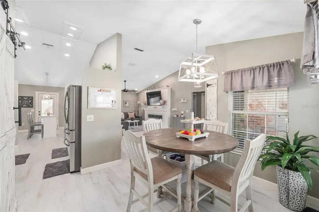 800 Crestview Circle N Wildwood FL 34785