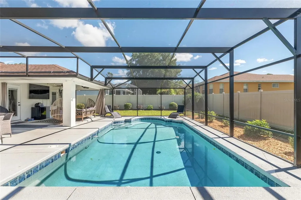 800 Crestview Circle N Wildwood FL 34785