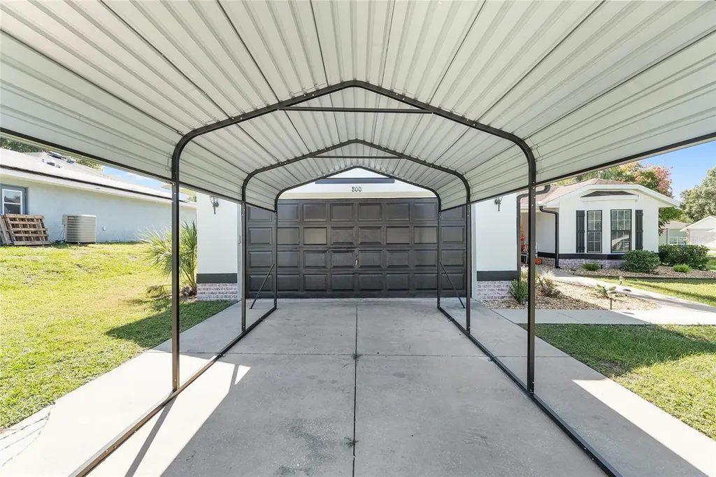 800 Crestview Circle N Wildwood FL 34785