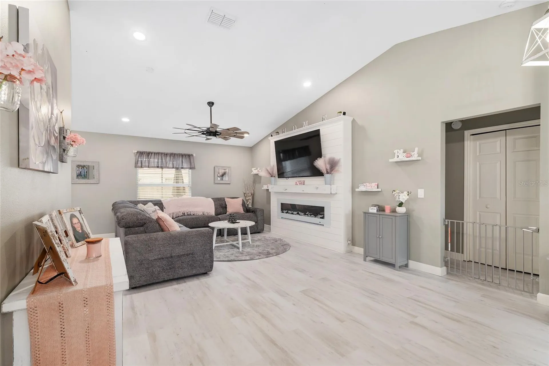 800 Crestview Circle N Wildwood FL 34785