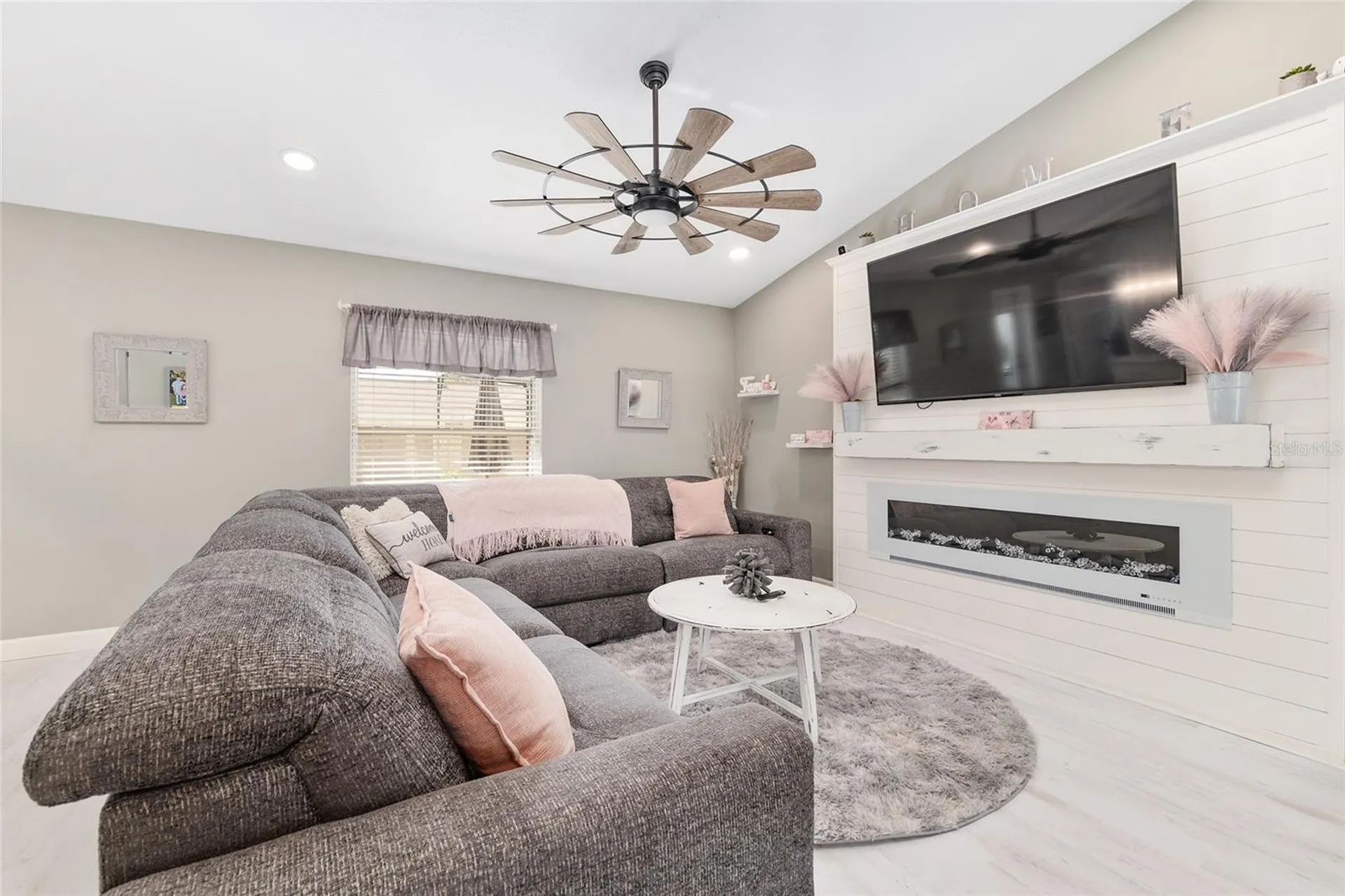 800 Crestview Circle N Wildwood FL 34785